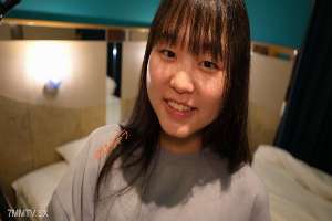 FC2-PPV-4551752 My friend's n -po is a small one, but I'm in mourning for kirari -chan. I was very happy with Enko Dick's feelings, and I was able to get a Creampie in front of my friend. As a result of the training, the training is similar