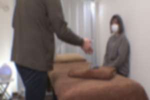 FC2-PPV-4659339 New products on sale until 4/6 at half price! [Uncensored/Namahame] A sensitive wife who is 2 months pregnant came to the store for the first time. She wanted a gentle massage, so we treated her with the utmost care.