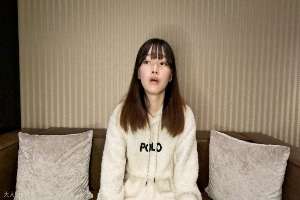 FC2-PPV-4661219 [Amateur first shoot] Haru (19) 158cm 45kg, slender and cute, but she listens to everything I say, so I got on her and creampied her, then I made her read a novel while teasing her with toys, penetrated her anus, and finally did an ATM.