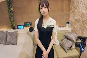 FC2-PPV-4761731 A 19-year-old with outstanding clarity, contrary to her appearance, she is extremely erotic and her vagina feels great.