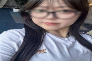 FC2-PPV-4766363 [Completely First Shoot] SSSS-class Transparent No.1 Beauty, Blindfolded, Unexpectedly Creampied by Black Man! Continuous Pistoning Makes Her Cum Deep Inside Her Vagina! Part 1