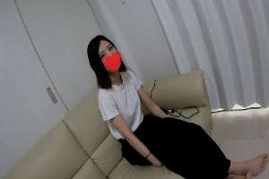 FC2-PPV-4773576 Super realistic real cuckold! At the newlyweds' home ♡ While wondering when her husband will come home, he fucks the slutty wife and cums inside her ♡