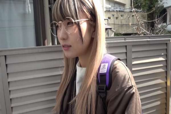 FC2-PPV-4813103  A cute-looking otaku! He seems interested in AV, so we went to a love hotel together and had raw sex and creampie sex!