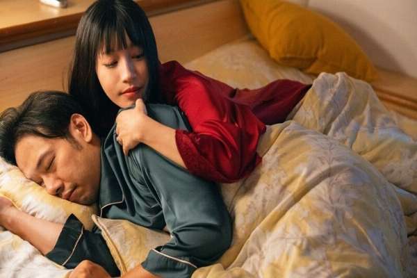 FC2-PPV-4818061 (Part 1) A newlywed young wife and a greengrocer's owner – The secret of a charming married woman awakened behind the market –