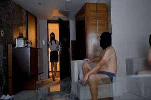 FC2-PPV-4826190 The 40th installment of the [Amateur Cum Toilet Fall Series]! Coco Foreign Office Lady "Big-Breasted Office Lady Cum Toilet Fall"