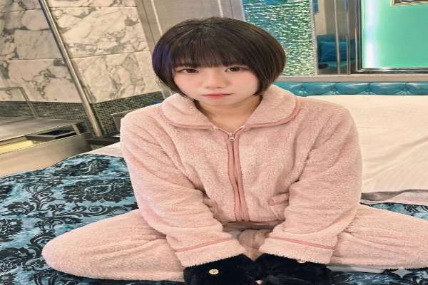 FC2-PPV-4834301 [Super short-term publication] 18 years old and 2 days old, Idol-class basketball club president overflows with creampie