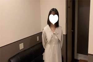 FC2-PPV-4840818 [Completely new! ・1000 yen off for the first 100 people] Maa, 18 years old, facial & N-cum, raw. A plain, baby-faced girl with black hair and a uniform is doing everything she can for the first time! After the facial, she obeys the sec