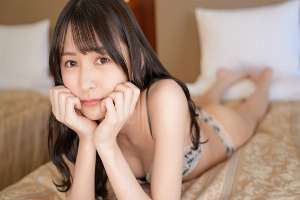 SIRO-5598 "The lewd appearance of a beautiful department store clerk! Though she seems like a haughty woman, she's actually a submissive masochist. She's brought to tears by the relentless deep throating, but she also has a blissful express