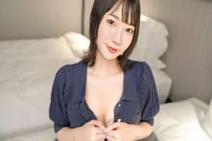 [UNCENSORED-LEAK] SIRO-5605 "Contrary To Her Quiet Appearance, She Has A Super Squirting Constitution! The Silhouette From Her Waist Down To Her Butt In The Doggy Style Shot Is A Golden Curve! Keep Your Eyes Peeled For This Super Sexy Girl Who Doesn&